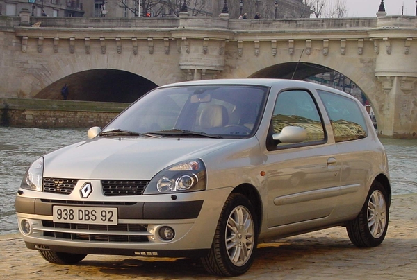 Yüksek kaliteli ayarlama fil Renault Clio 1.5 DCi 82hp
