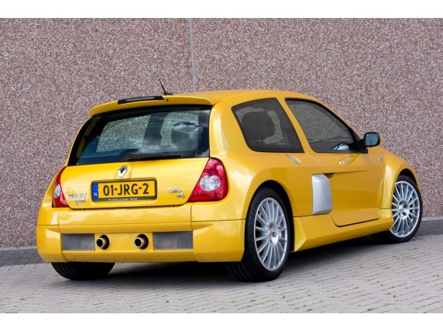 Filing tuning di alta qualità Renault Clio 3.0i V6  255hp