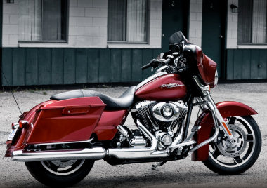 高品質チューニングファイル Harley Davidson 1584 Dyna / Softail / Rocker / Electra Glide 1584 Street Glide  71hp