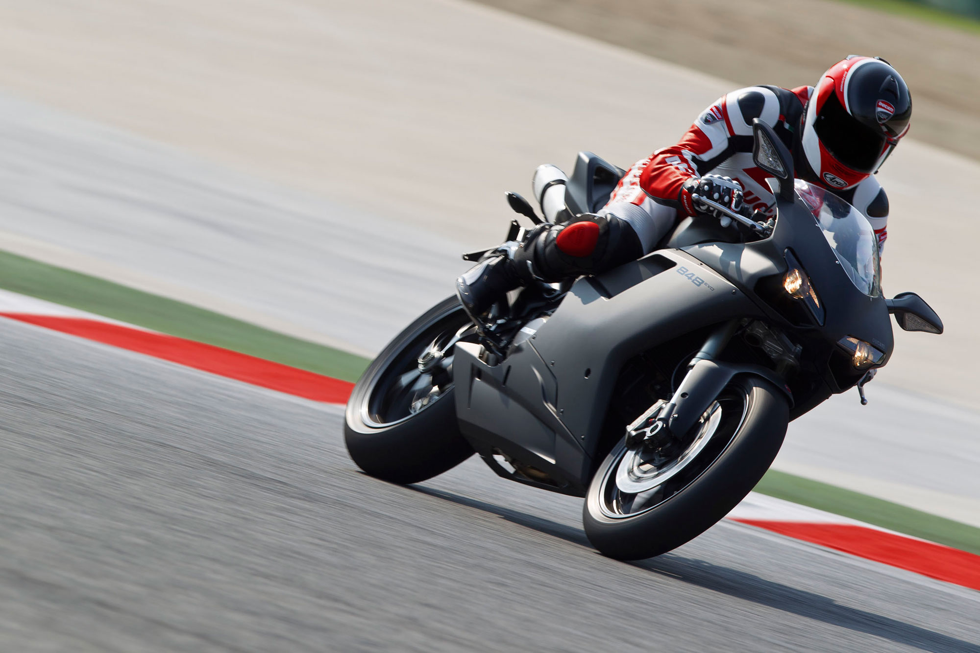 Tuning de alta calidad Ducati Superbike 848 Evo  140hp