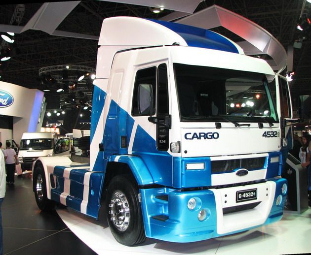 Tuning de alta calidad Ford Truck Cargo 4532 8.3L 320hp
