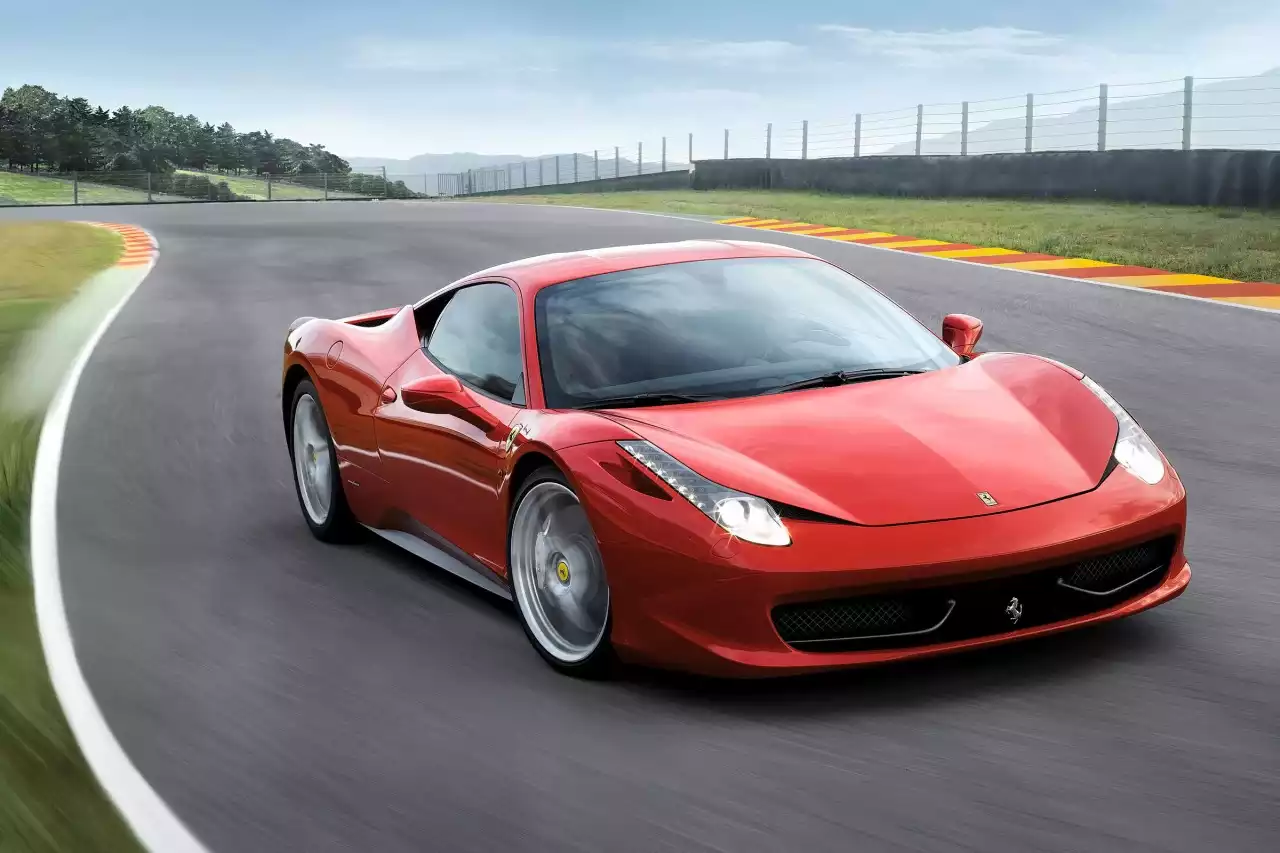 Yüksek kaliteli ayarlama fil Ferrari 458 Italia 4.5 V8 Speciale  605hp