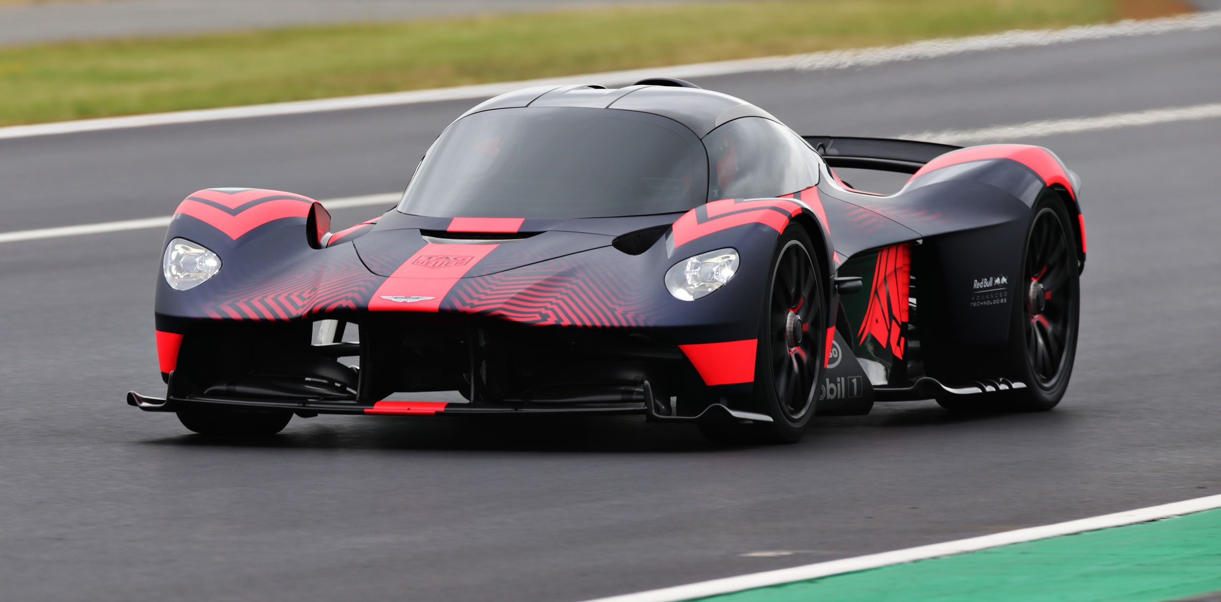 Fichiers Tuning Haute Qualité Aston Martin Valkyrie 6.5 V12  1176hp