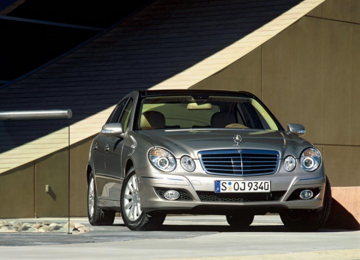 高品质的调音过滤器 Mercedes-Benz E 200 K  163hp