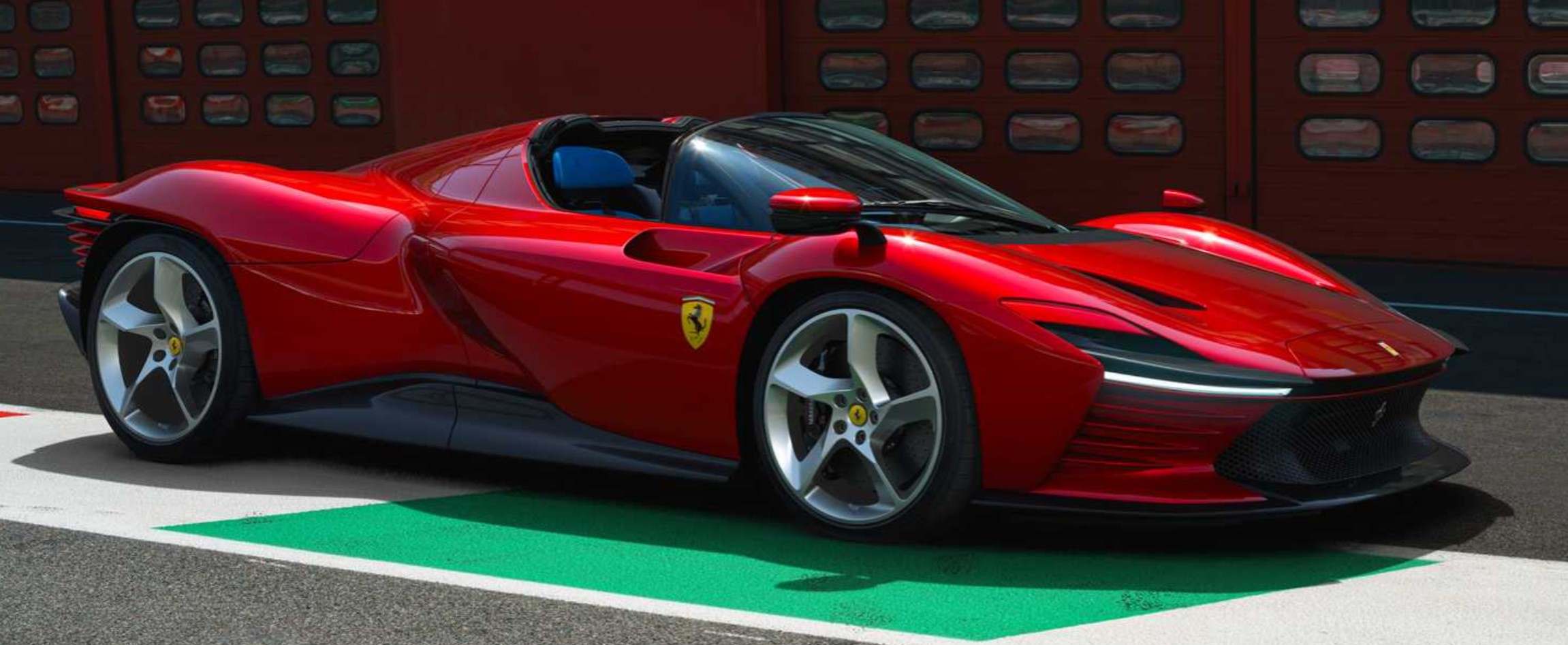 Yüksek kaliteli ayarlama fil Ferrari Daytona SP3 6.5 V12  840hp