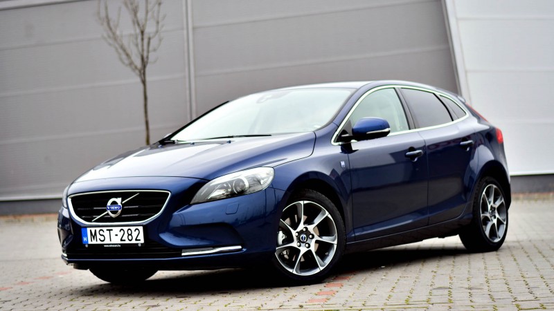 Fichiers Tuning Haute Qualité Volvo V40 / V40 Cross Country 2.0 T2 122hp